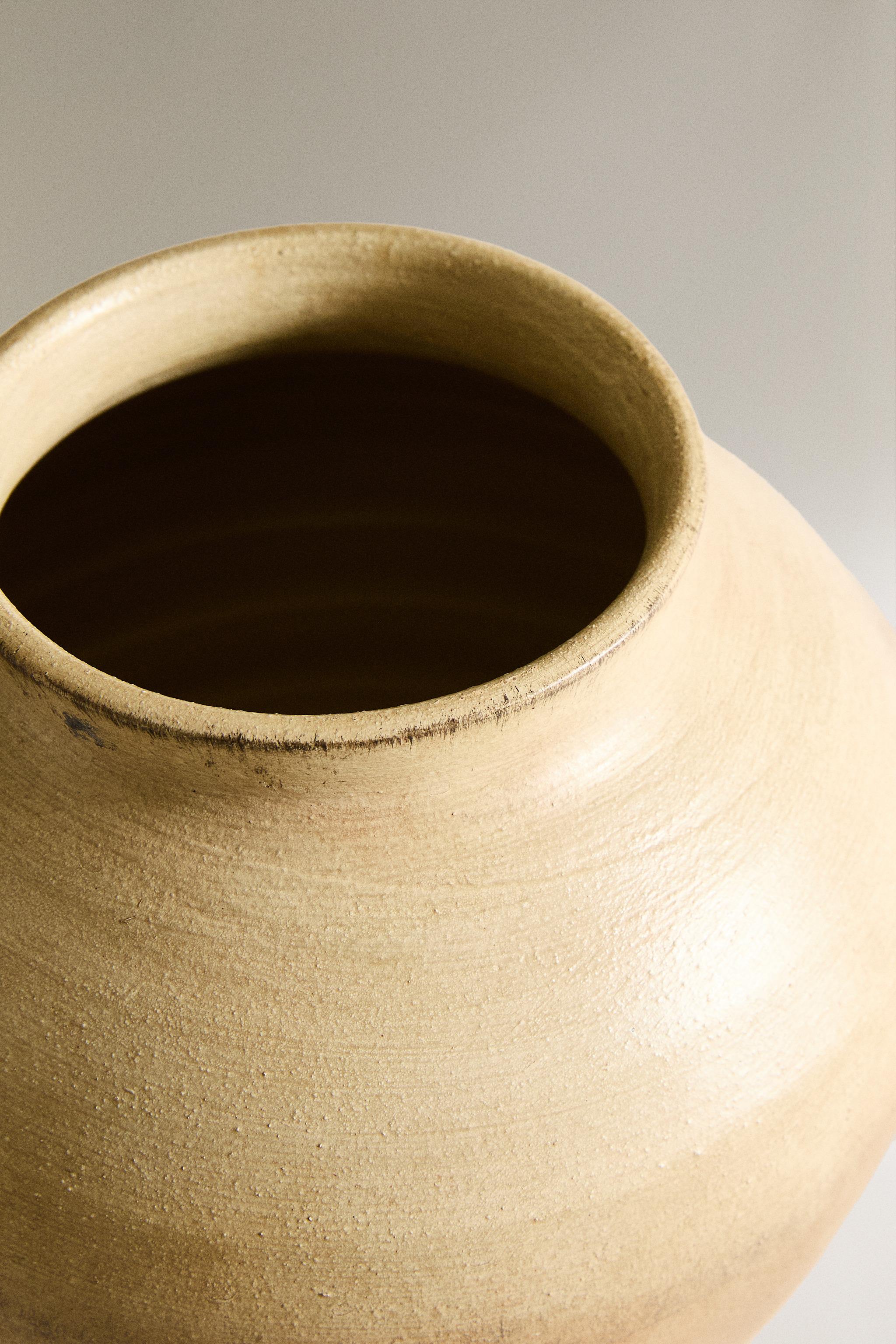 VASE TERRE CUITE CLAIR